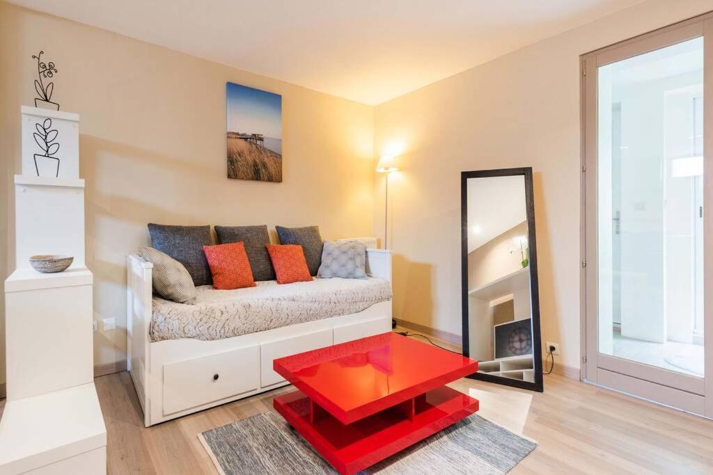 Studio Next To Bordeaux City Center With A Terrace Bègles Buitenkant foto